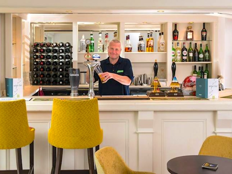 The Peveril of the Peak - Bar